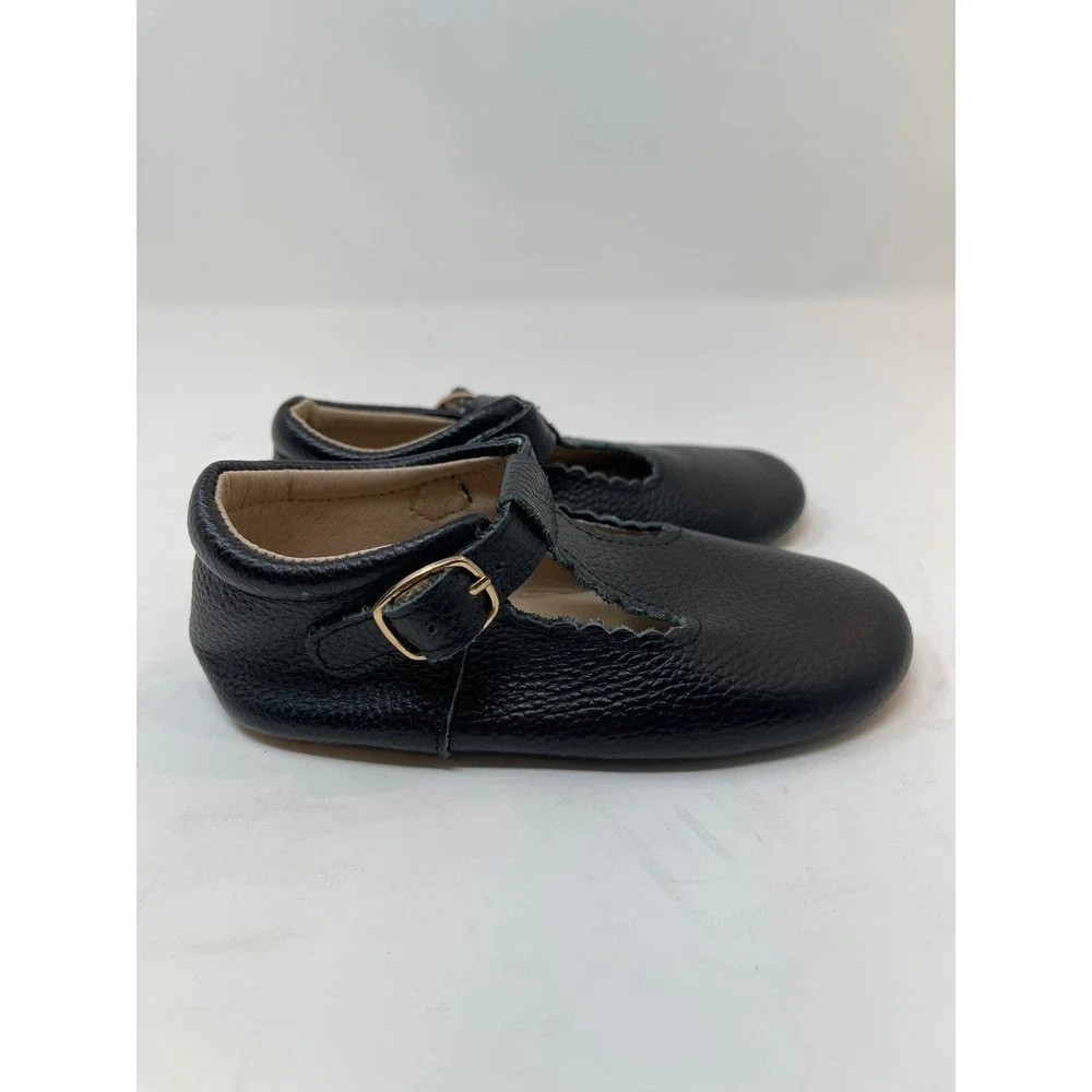 Picki Pair T-Strap Shoes Kids Size 8‎ Black Excellent Scalloped Leather Flats